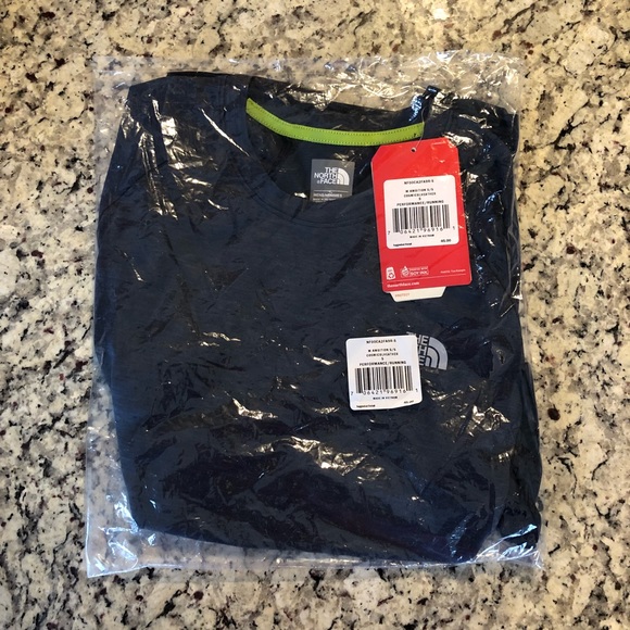 M The North Face Ambition Short Sleeve Shirt - Picture 4 of 5